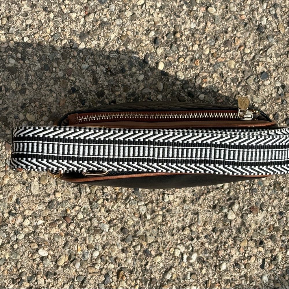 BOSTANTEN Quilted Black and Brown Crossbody Bag - Picture 8 of 16